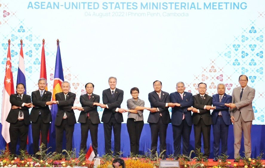 Các Bộ trưởng Bộ Ngoại giao ASEAN và Ngoại trưởng Hoa Kỳ tại Hội nghị Bộ trưởng Ngoại giao ASEAN lần thứ 55